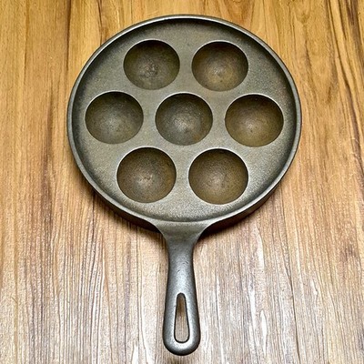   Vintage Griswold No. 32 Cast Iron Aebleskiver Danish Cake Pan 962 Made in USA