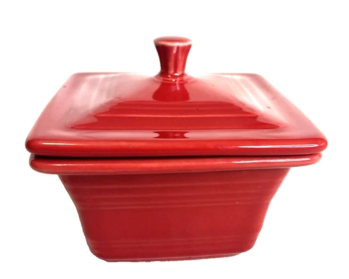 Fiesta Homer Laughlin Covered box, trinket box, Square, Scarlet red 4.5x4.5x3.5