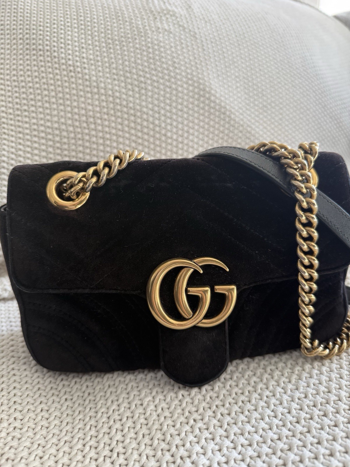 Gucci GG Marmont borsa a tracolla mini velluto nero