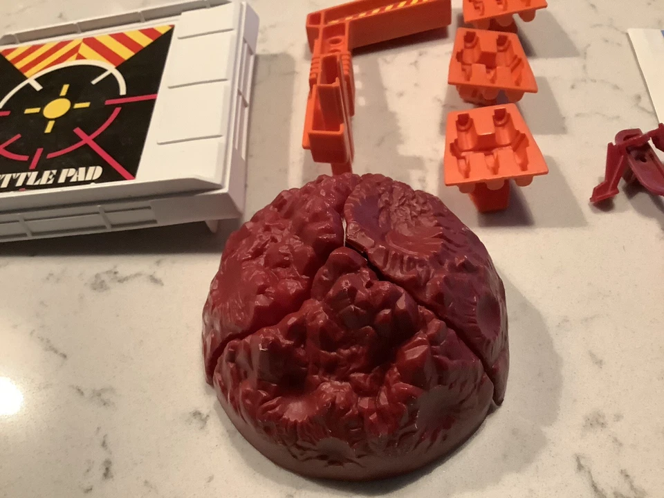 Kenner Orbiter 6 Shuttle Command Инструкция Буклет и Запчасти для Ремонта 1980 - Изображение 2 из 4