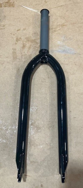 TNT BICYCLES 24" BMX CRUISER FORK - BLACK (DISCOUNTED - B-STOCK) - Image 3 of 4