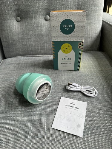 Fabric Shaver Lint Remover Rechargable Sweater Defuzzer WITH Lint Roller 2-in-1 - Picture 2 of 8