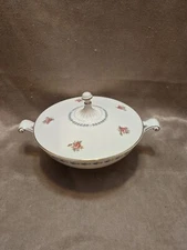 Antique Hall China Co Pink Rose Flowers Pattern. Covered serving dish FLAW