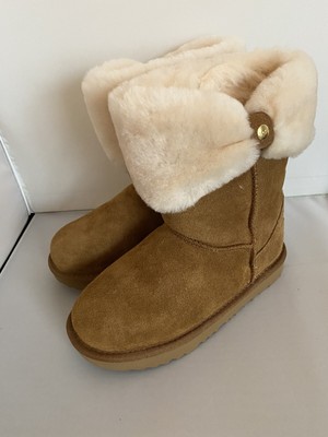 ugg ramona classic short bootie