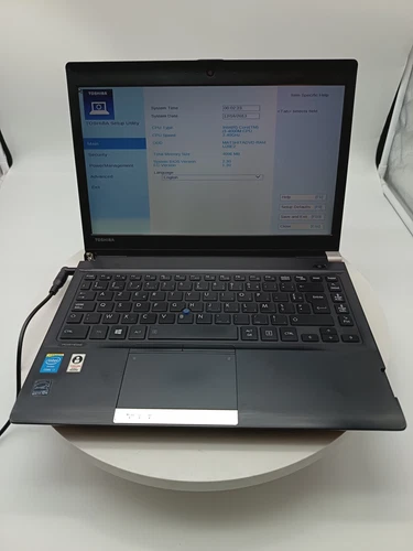 TOSHIBA PORTEGE R30-A I3-4000M 2.4GHz 13.3" POUR PIECES. PAS DE RETOUR.