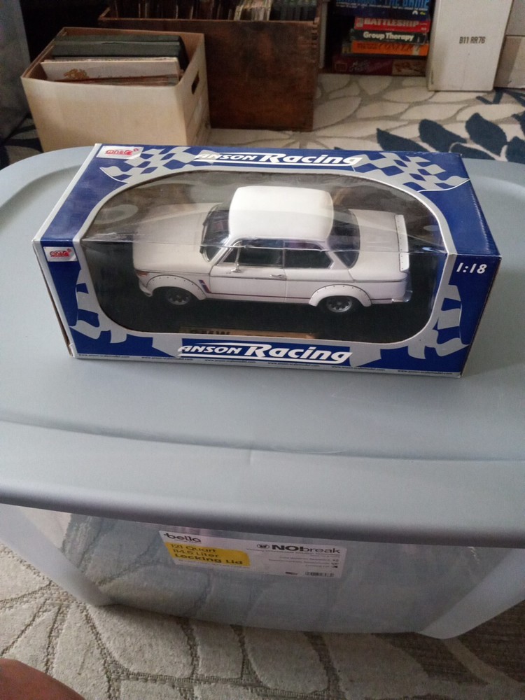 MODEL BMW 2002 Turbo Racing White by ANSON 1:18