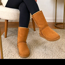 UGG Classic Short Brown Suede Sheepskin Lined Pull-On Ankle Boots US 8