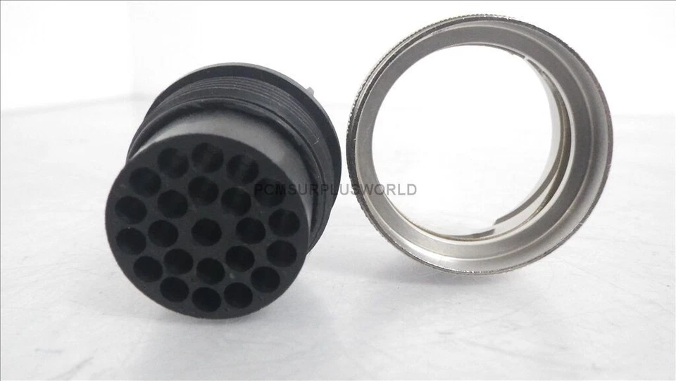 UTG61823PN Souriau Cable Plug for Pin Contacts ( New ) - Image 4 of 4