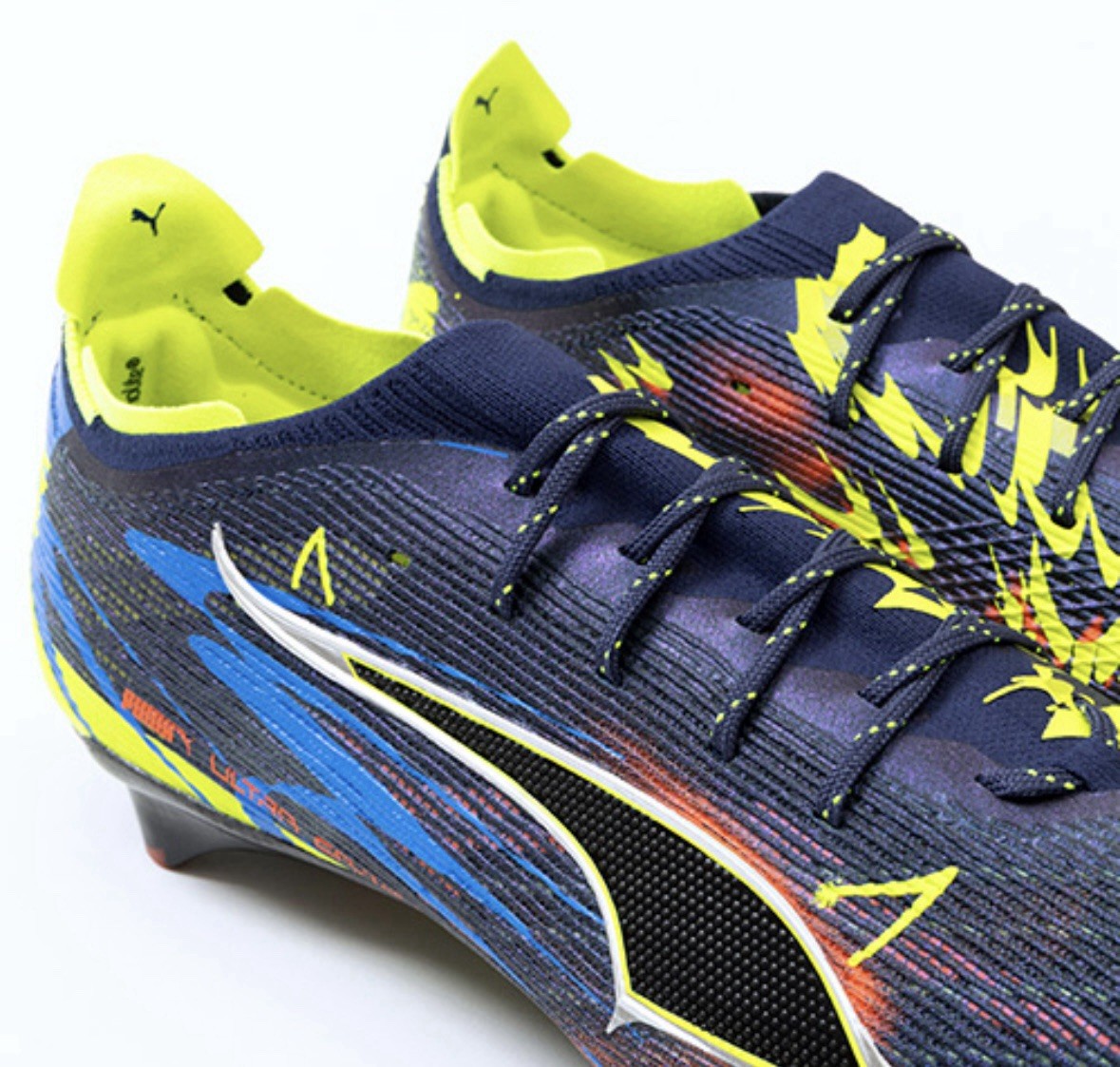 Puma Ultra サッカーシューズ Puma Ultra 6 Carbon Dare to FG 108754-01 Football Soccer