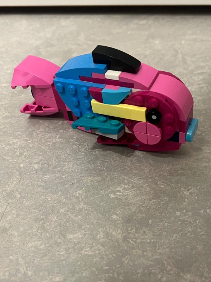 LEGO Creator 31144 Exotic Pink Parrot, Foto 1 von 5
