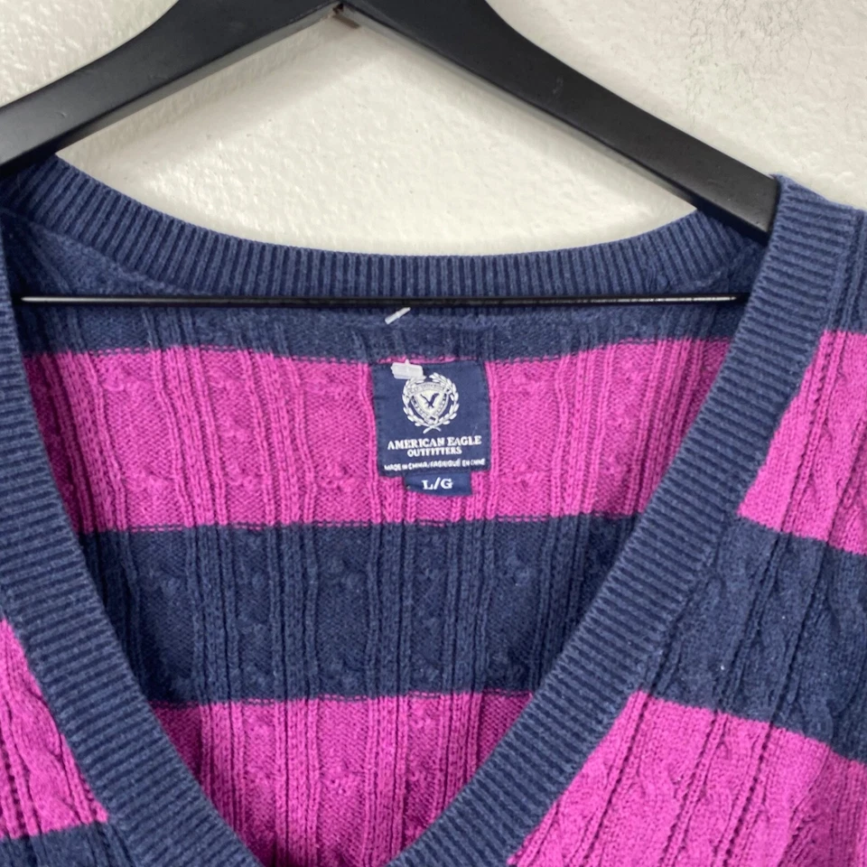 Suéter American Eagle Púrpura Azul Talla L Cable Tejido Cuello en V Rayas Elena Gilbert Foto 3 de 4