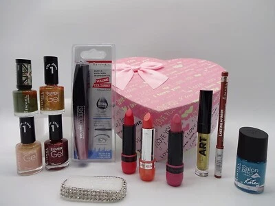 Rimmel London Make Up Produkte in Geschenkbox Geschenkset For Her Gratis Kristall Anhänger