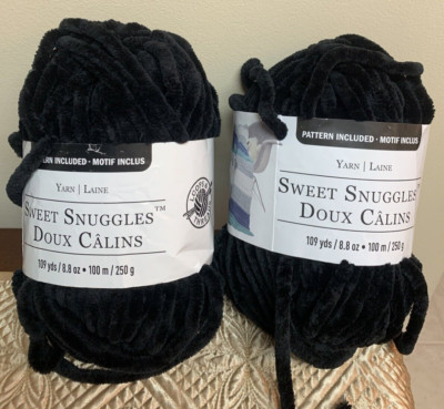 Lot of 2 Loops & Threads Sweet Snuggles Yarn - Color Black #7 Extra Chunky Yarn