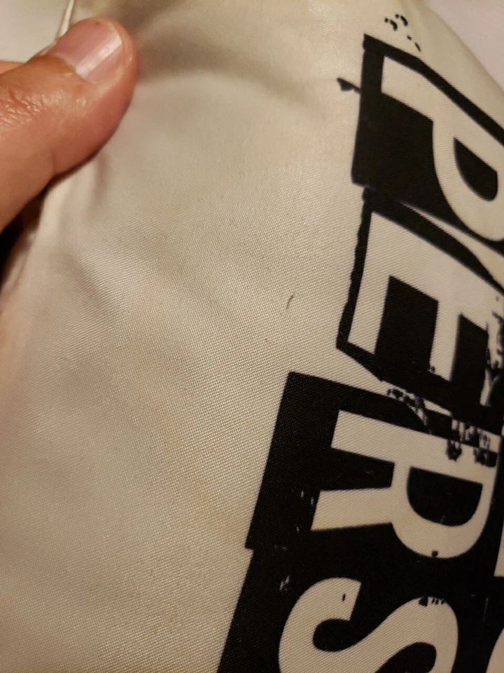 ¡¿Me veo como una persona de F-ing People?! Funda de almohada 16 x 16 Foto 3 de 4