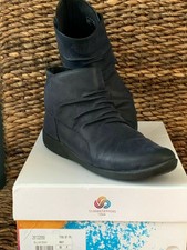 clarks sillian sway navy