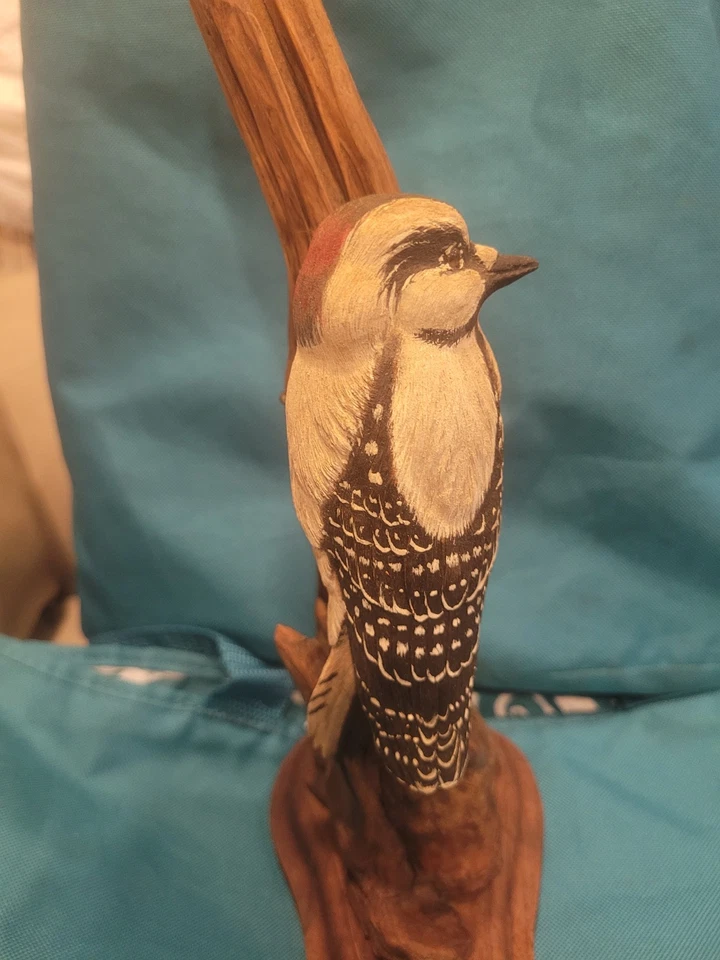 Pájaro carpintero Sapsucker amarillo tallado y pintado a mano madera única en su clase Foto 3 de 4