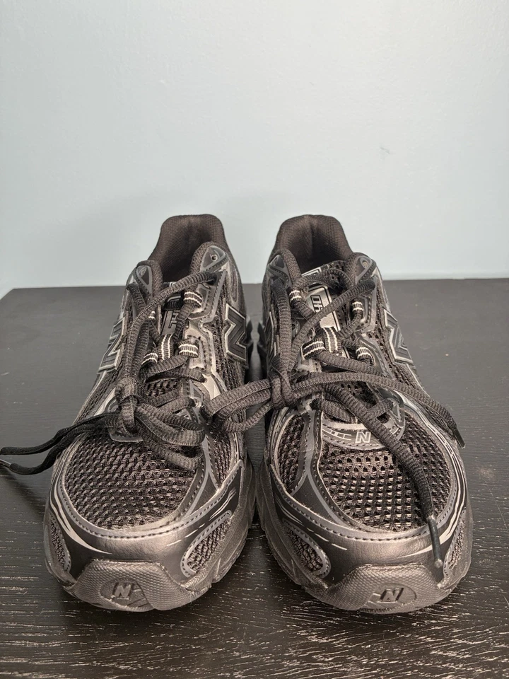 GS Talla 5.5 - New Balance 740 Negro Gris Plata Zapatos para Correr Informales (GR740BM) Foto 3 de 4