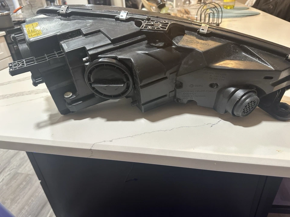 Conjunto de faróis Rh & Lh Audi A4 S4 HID/XENON 2017 2018 2019 AFTERMARKET DEPO - Imagem 3 de 4