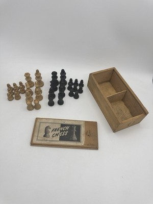 Vintage französische Staunton Muster Buchsbaum Schachfiguren 60er Jahre mit Original Box