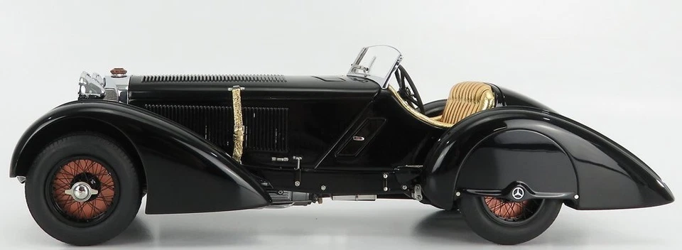 CMC S-017 Mercedes-Benz SSK Trossi 1932 “Black Prince” (Memorial Edition)  1:18 - Image 4 of 4