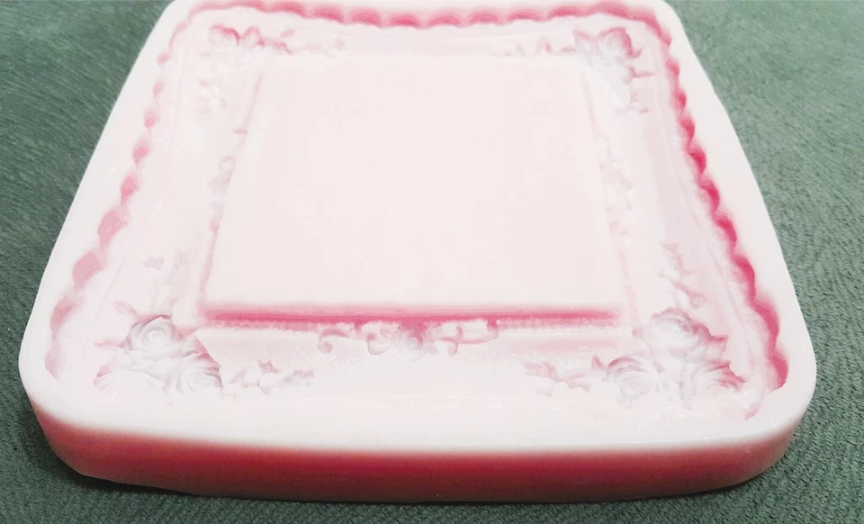 Moule Silicone Cadre Rectangle 22cm Fleur Rose pour Plâtre Résine Polyester - Photo 2/4