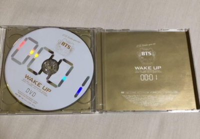 BTS Wake Up First Press A Ver. Official CD + DVD Set 1st Album