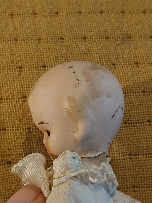 Ancienne Poupée Mignonnette En Biscuit Peint - XIXe Siècle - Allemagne - Articulée