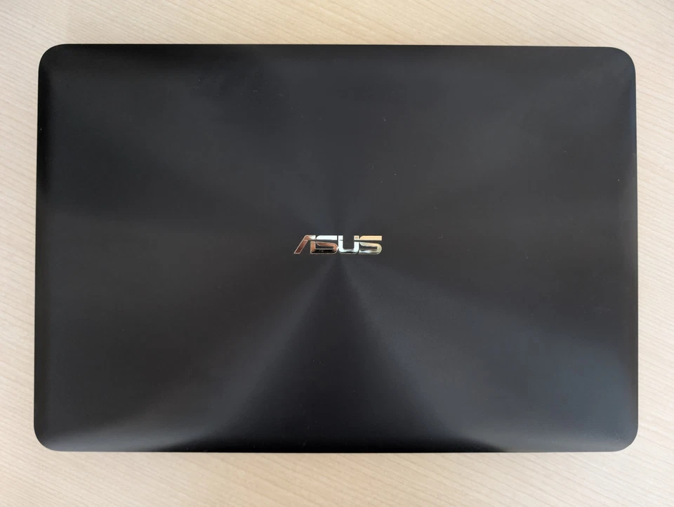 ASUS F556U – Notebook Intel i5 / 8GB RAM / NVIDIA GeForce usato - Immagine 3 di 4