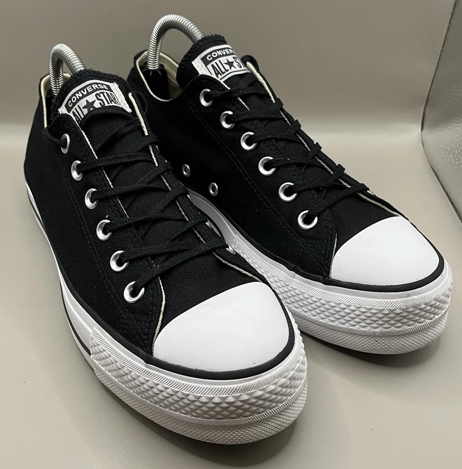 Converse Chuck Taylor All Star Low Top Lift Platform Sneakers Black Women’s 10 - Image 2 of 4