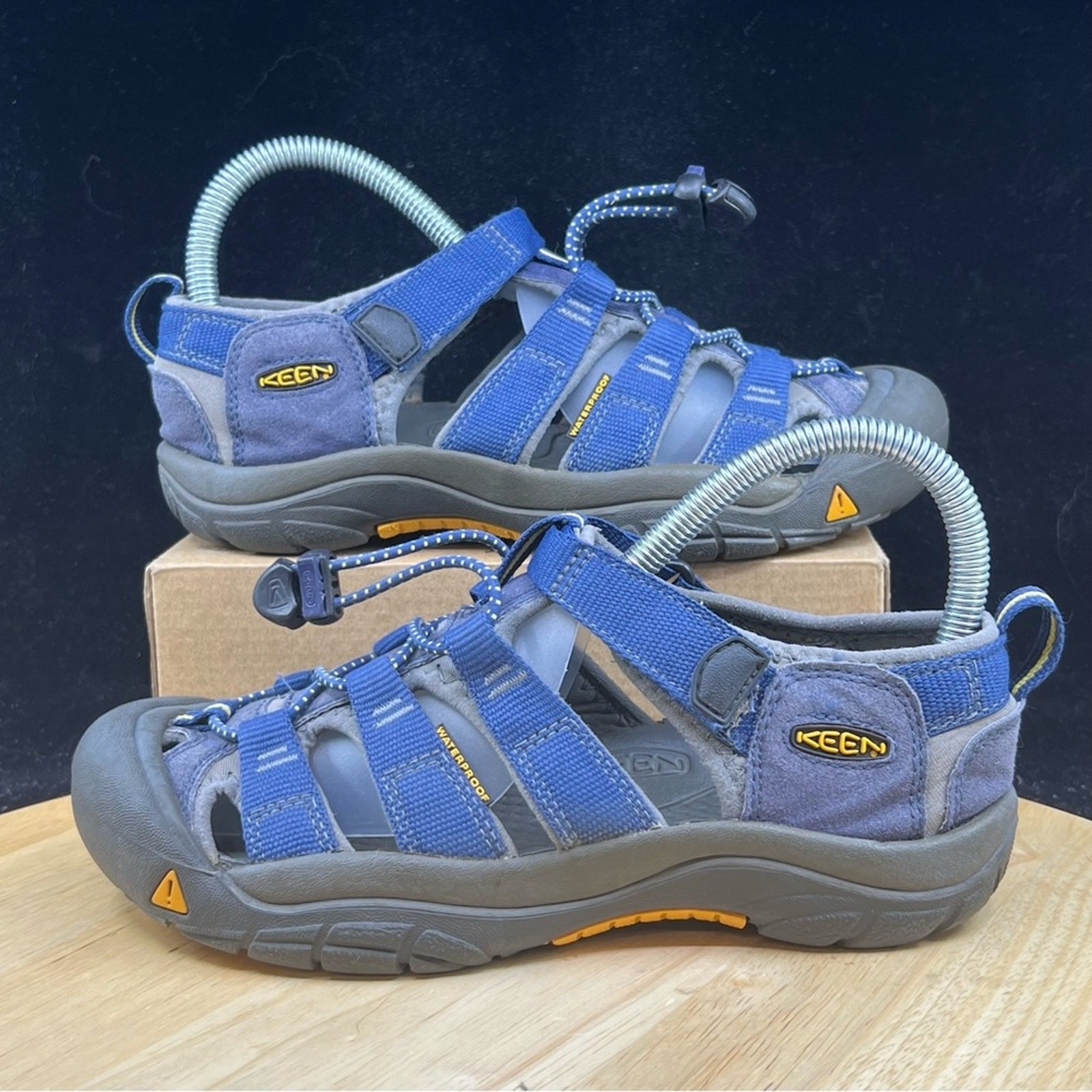 Sandali impermeabili KEEN Newport grandi bambini taglia 4 blu slip on scarpe da trekking trail