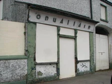 Photo 6x4 Closed all hours Baile Atha an Roine This shop, now disused, lo c2007