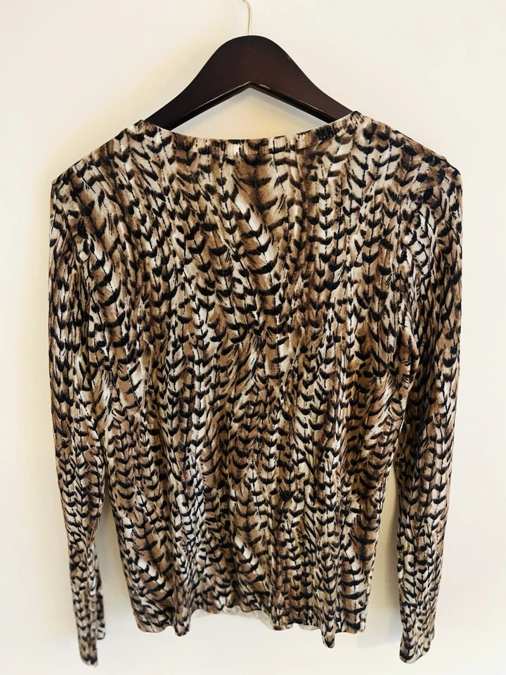 Кардиган Talbots из чистой шерсти мериноса свитер с анималистическим принтом размер средний длинный рукав - Изображение 2 из 4