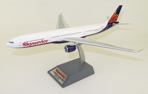 Skyservice Airlines / Airbus A330-300 / C-FBUS / IF333SG0719 / 1:200 *LAST ONE* - Picture 7 of 7