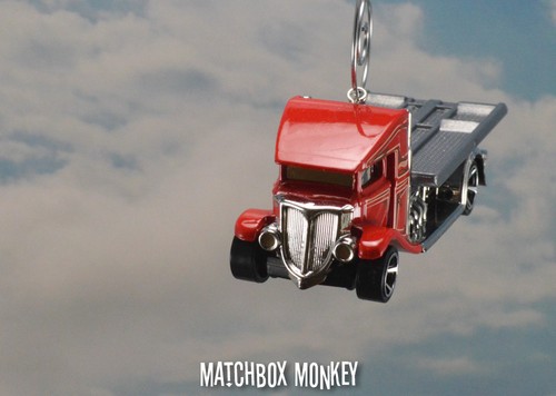 Custom Flatbed Tow Truck Christmas Ornament 1/64 Adorno Flat Bed Towing NEW - Picture 2 of 6