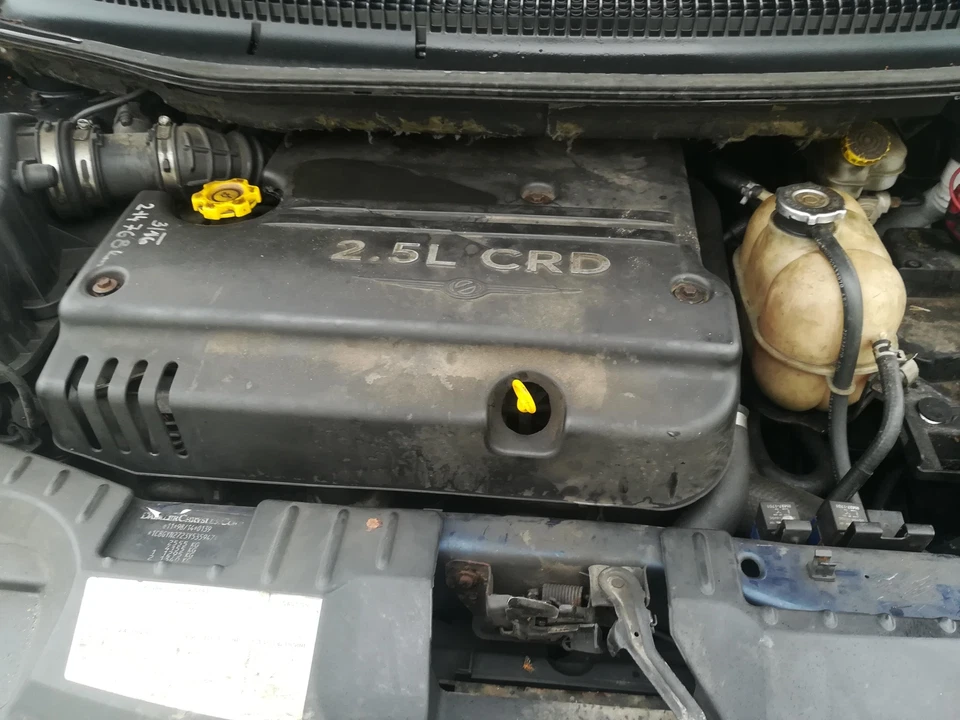 Chrysler Voyager 2003 Cup Holder and Coin Tray 58622i, Genuine #689014-39 - Image 4 of 4