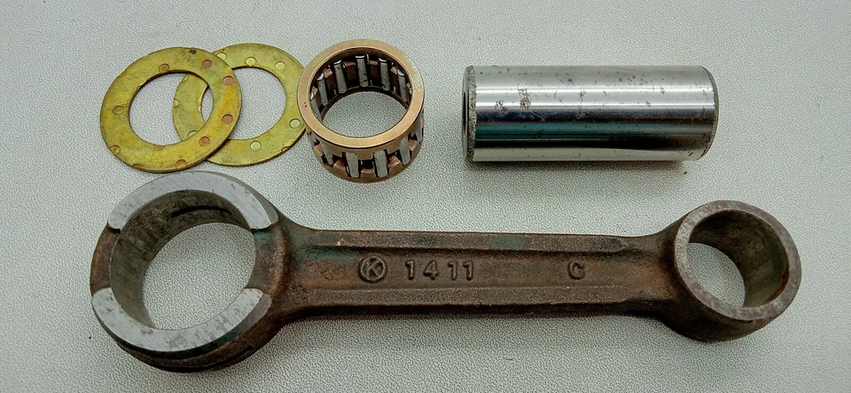 Varilla de conexión Suzuki A100 AS100 AC100 NUEVO EN STOCK Foto 2 de 4