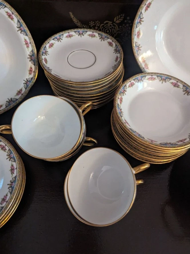 Vajilla antigua M de M Limoges Francia 32 piezas Foto 4 de 4