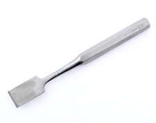 KMEDIC KM 46-365 - Hibbs Osteotome Straight Jaw Orthopedic - 1.0" - 9"