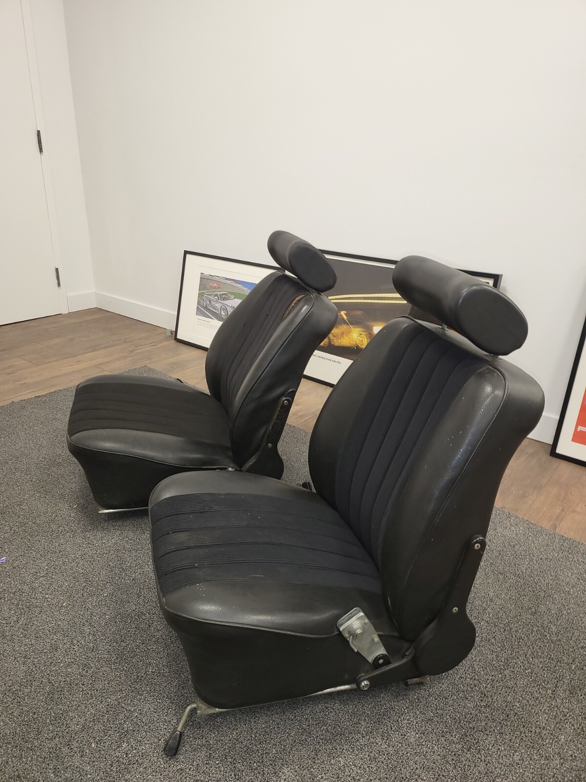 Porsche 911 Recaro Seats with Headrest , 197273 911t 911e 911s belts