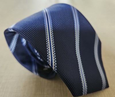 Vintage Butler & Webb blau & weiß gestreifte waschbare Polyester Krawatte