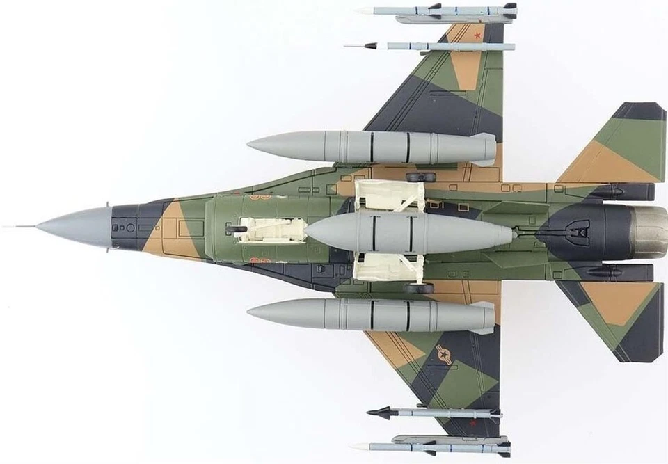 Hobby Master 1/72 F-16C Fighting Falcon 18th AGRS красный 95 Eielson AFB HA38003 - Изображение 4 из 4