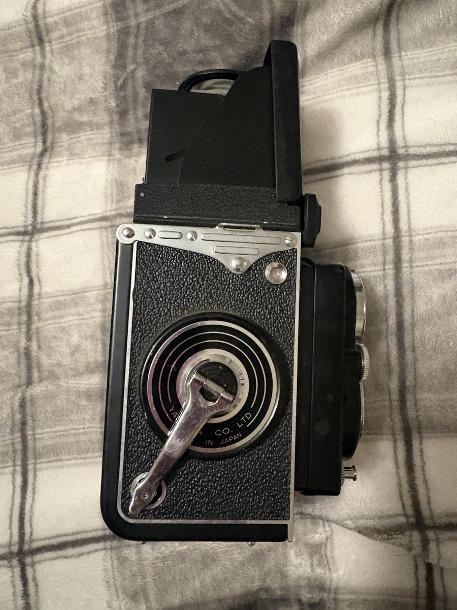 Vintage LM Yashica-Mat Copal MXV Camera 80mm Twin Lens W Leather