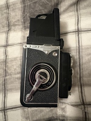 Vintage LM Yashica-Mat Copal MXV Camera 80mm Twin Lens W Leather