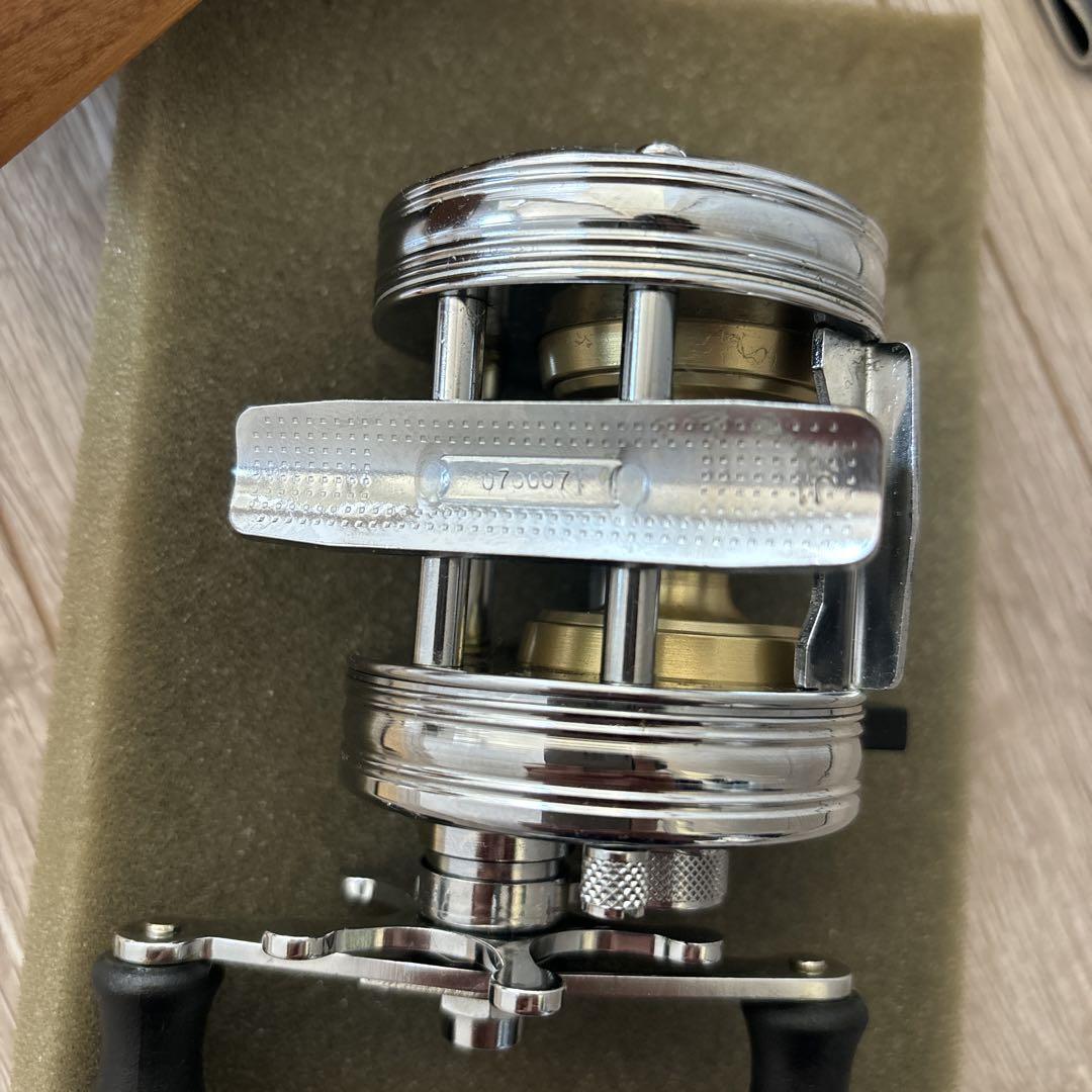 アブガルシアアンバサダースキッド付き3500CA Limited