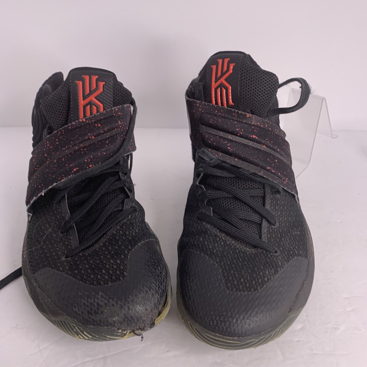 Nike Kyrie 2 Wolf Pack Black Metallic Crimson Mens Size 12  display picture 3
