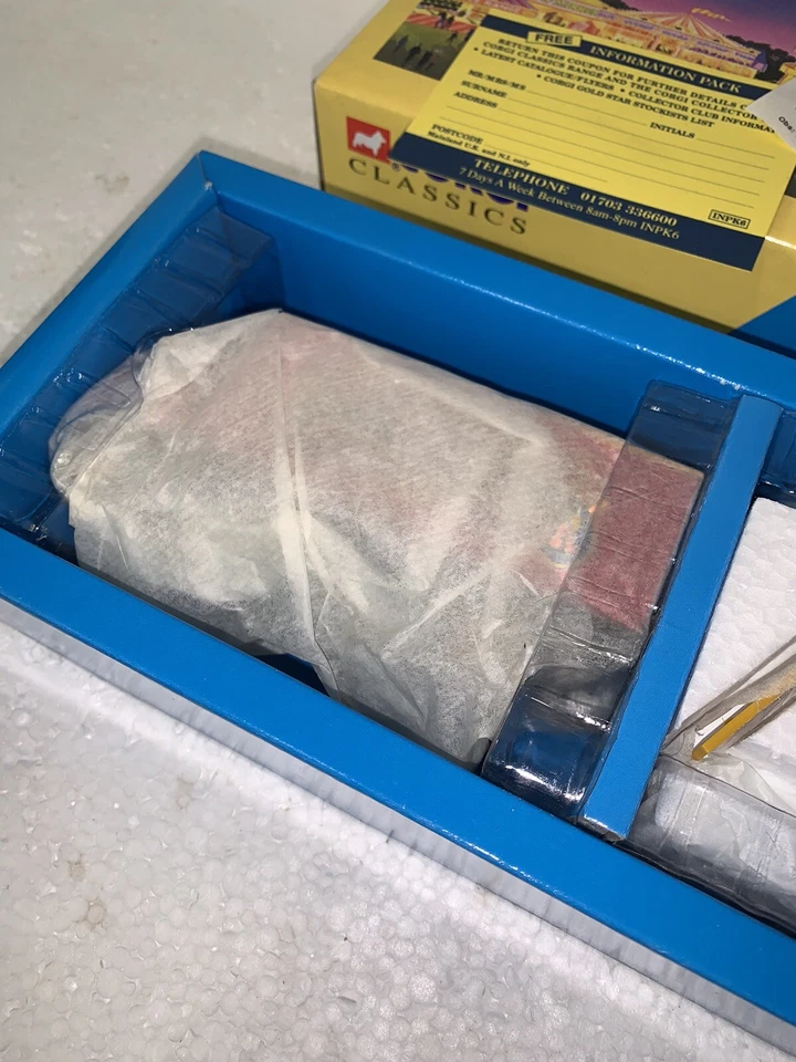 Corgi 31702 Saddlers Famous Funfair ERF Box Van with Showman's Caravan & VW Van - Image 3 of 4