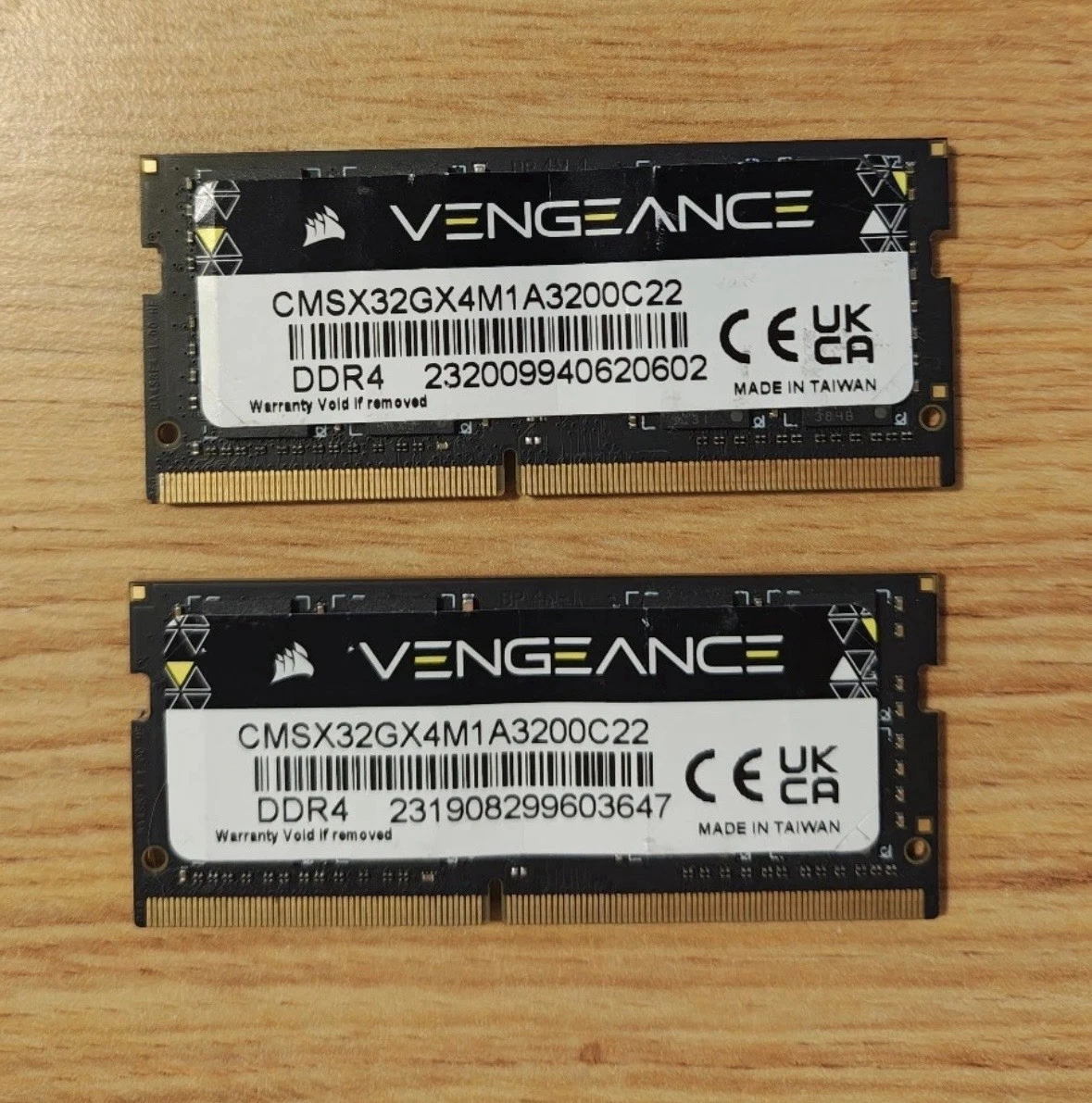 Preços baixos em Corsair DDR4 SDRAM 64 Gb de capacidade Total de