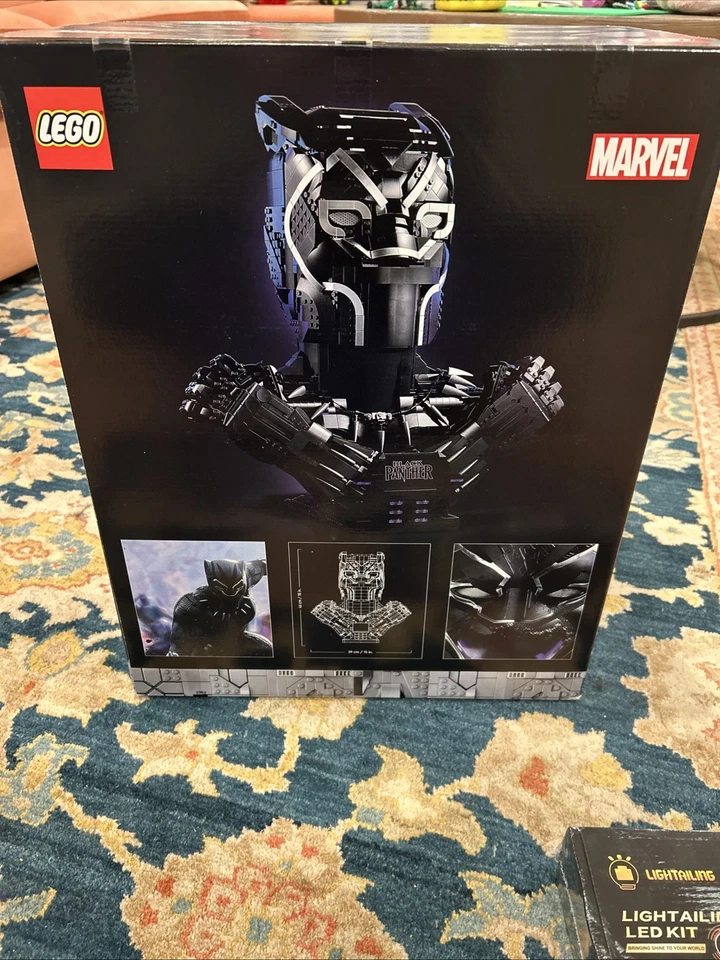 LEGO Marvel: Black Panther (76215) With Light Kit Free Shipping - Image 2 of 4