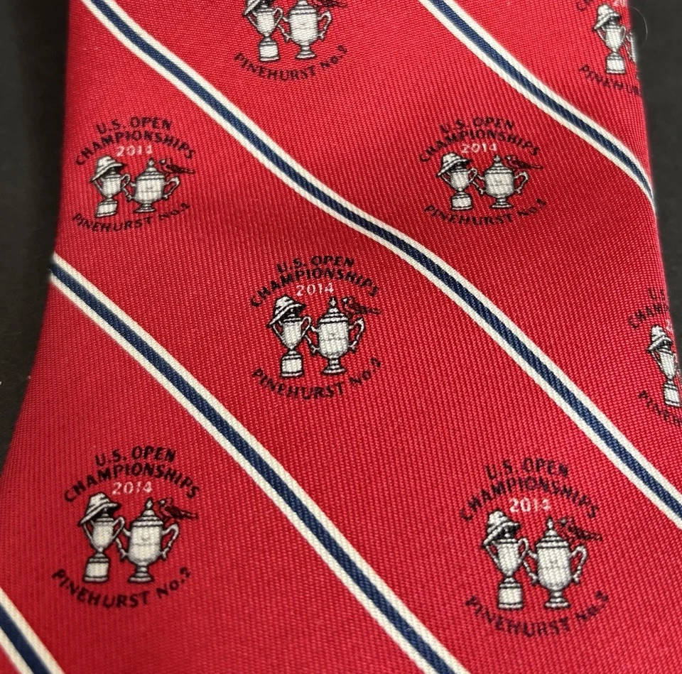 Vineyard Vines Neck Tie Silk US Open Golf Championships 2014 Pinehurst Red - Imagem 4 de 4