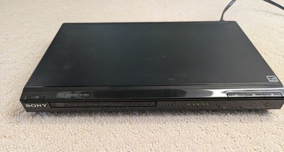 Sony DVP-SR101P Progressive Scan DVD/CD Player With Remote Tested Working
